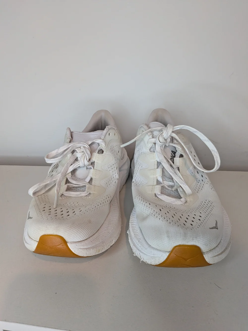 HOKA Kawana 2 White Woman's Size 8B Woman's Hoka Sneakers White Hokas
